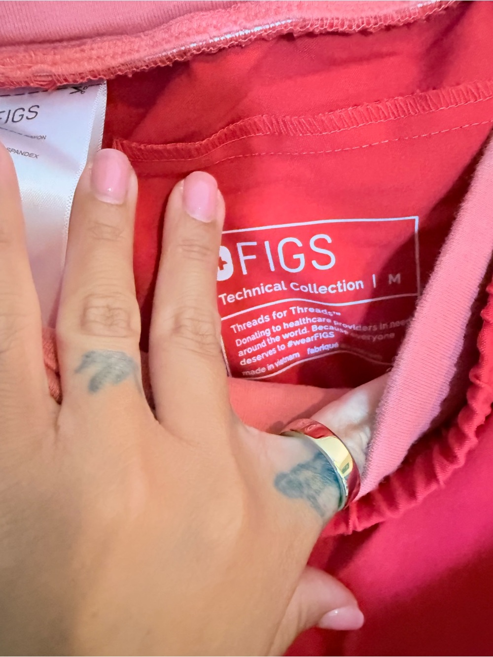 FIGS Red Drawstring Joggers - Picture 2 of 3